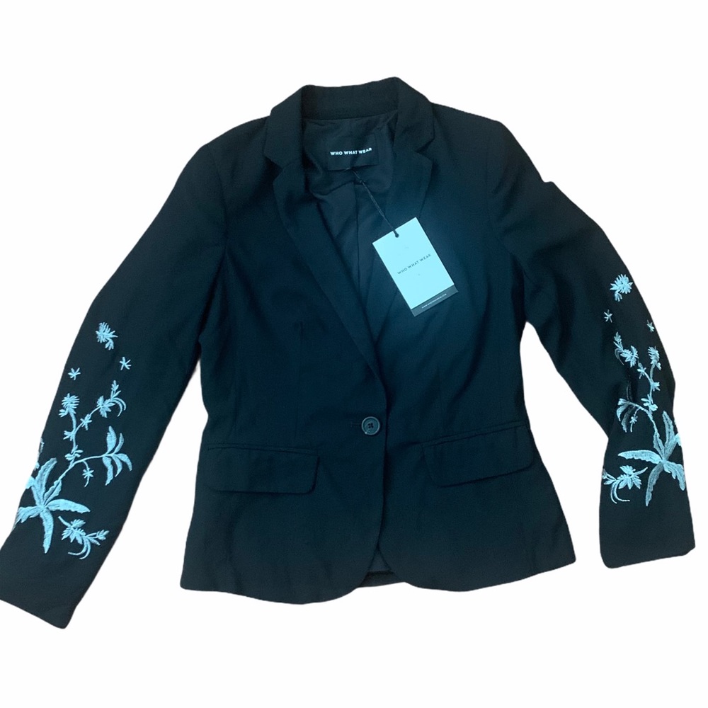 NWT Who What Wear Black Blazer w/Embroidery